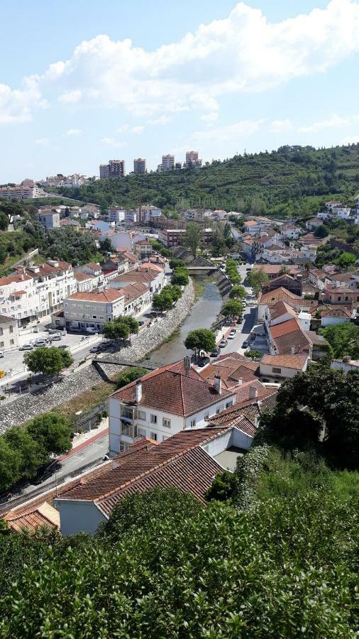 Hotel Alojamento Santa Catarina Alenquer Esterno foto